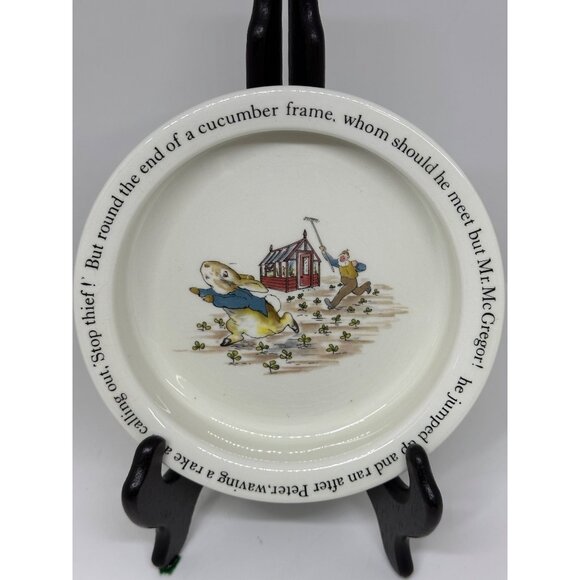 Vintage Wedgwood Peter Rabbit Mr. McGregor Porridge Bowl Nursery Plate 6.5x1.25 - Picture 2 of 9